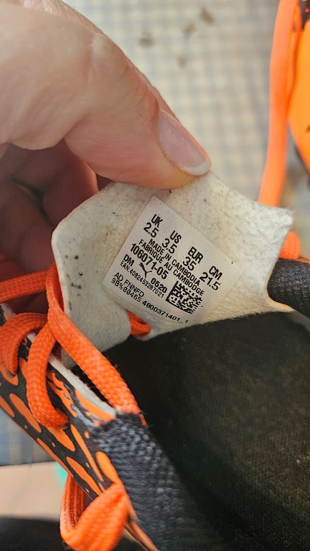 Zapatillas tacos futbol  niño