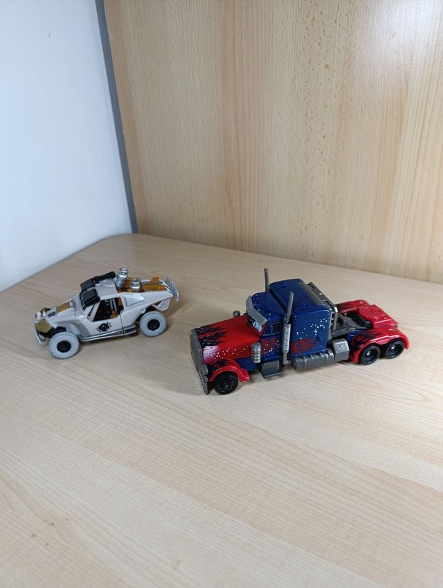 Transformers Optimus Prime Dark Of The Moon in ott