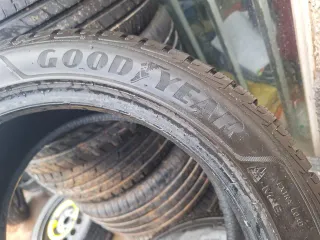 235 45 R17 97V M+S Bridgestone - 1 neumático +90%