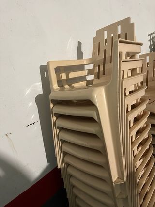 Sillas de plastico para bar restaurante a 8€