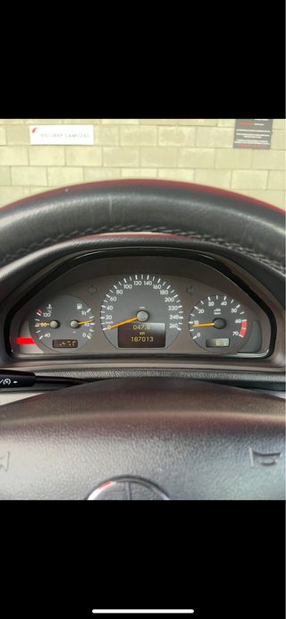 Mercedes-Benz  CLK 200 kompressor 2001