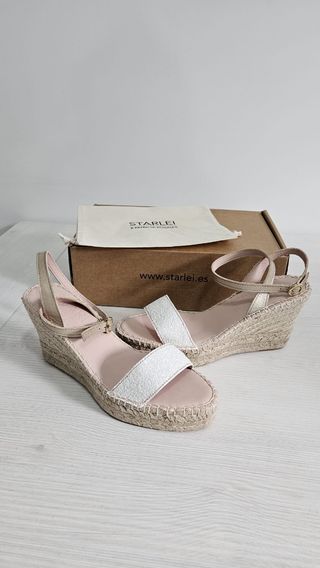 Sandalias invitada piel y gel