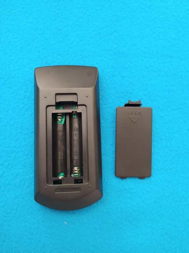 UNIC - UC46 -  Proiettore Led - Full Hd - HdmI 2.0