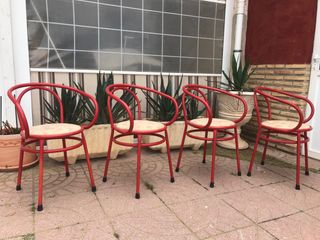 Sillas metálicas retro
