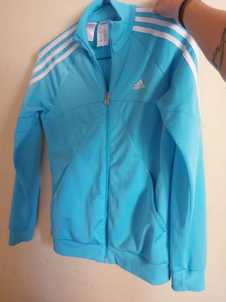 Chaqueta azul de adidas