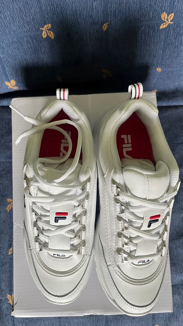 Deportivas fila strada wmn número 38 nuevas