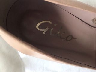 Zapatos nude beige piel Giko