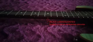 IBANEZ GUITARRA ELECTRICA Y MALETA 