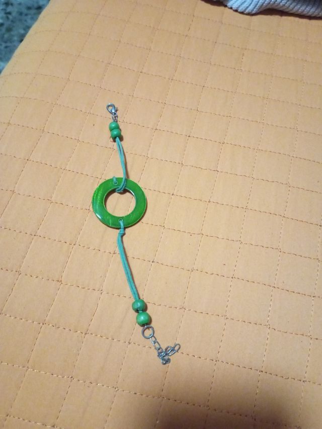 Bisutería circular verde