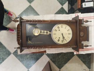 Reloj clásico retro antigüedades