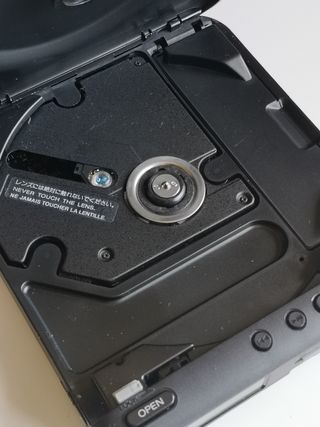 vintage discman sony D-20 JAPAN