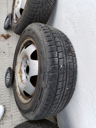 Llantas VW T5 con cubierta de invierno caducadas