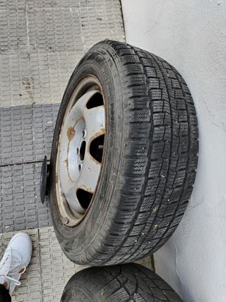 Llantas VW T5 con cubierta de invierno caducadas