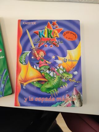 Lote  Kika Superbruja 