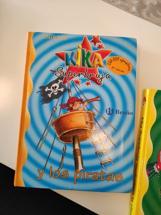Lote  Kika Superbruja 