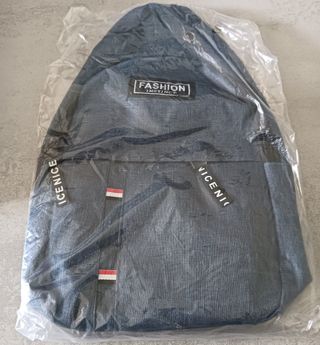 Mochila Impermeable, Nueva en su Bolsa 