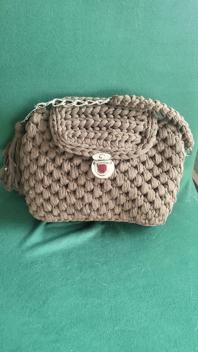 bolso de crochet hechos a mano con trapillo