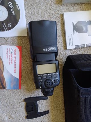 cámara Canon EOS 700D