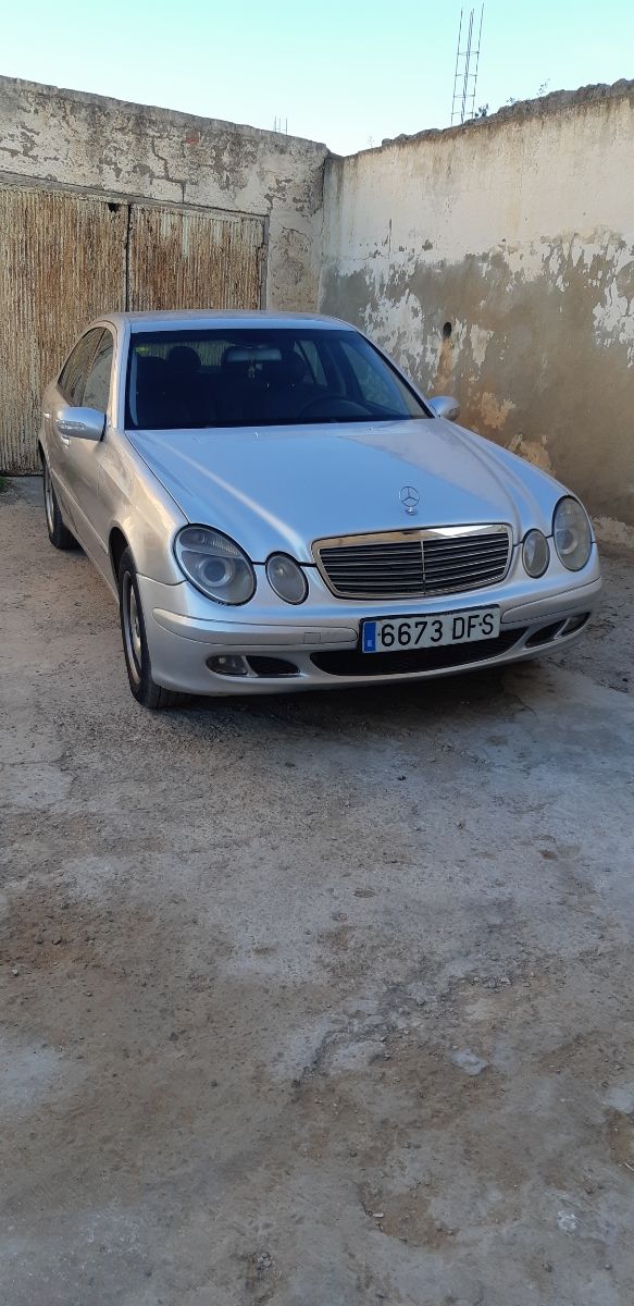 Mercedes-Benz Clase E 2005