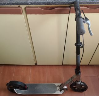 Patinete oxelo mid 9 con rodilleras y coderas