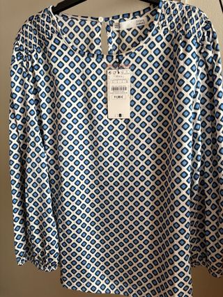 Blusa de saten de sfera 