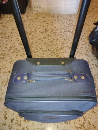 Maleta de mano de viaje