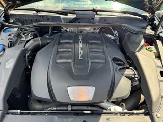 Porsche Cayenne 2012