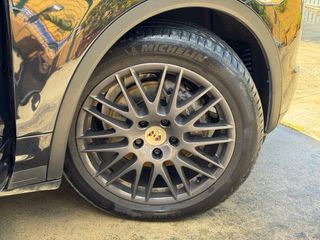 Porsche Cayenne 2012