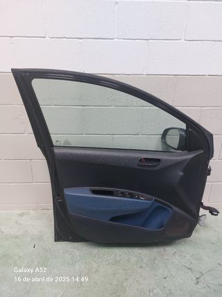 Puerta delantera izquierda Hyundai i10 1.0 de 2018