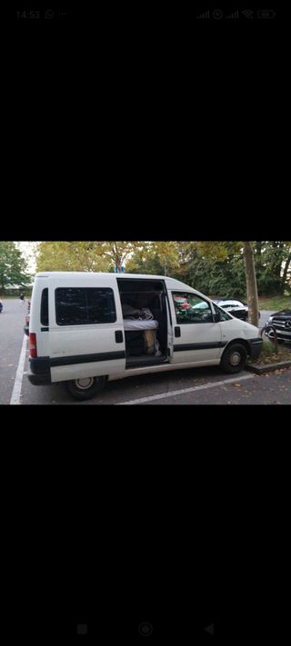 Camper Cama y colchón para jumpy expert escudo