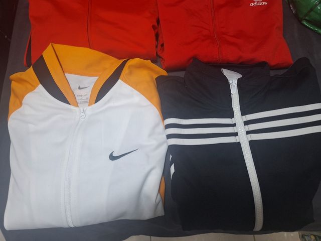 Lote chaqueta marca talla S 10 euros cada una