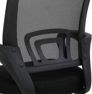 Set di 3 sedie ergonomiche. Bambini piccoli o adulti