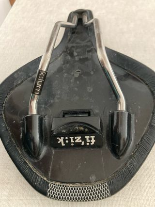 Sillín Fizik Antares Versus VS X Kium Chamaleon negro mate