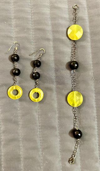 Orecchini e bracciale 