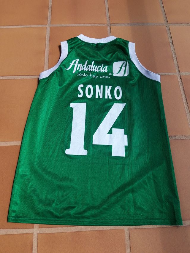 Camiseta fila unicaja malaga sonko L