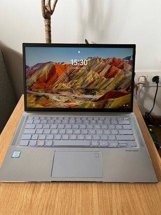 Asus ZenBook UX431F 14" i5 8GB + regalo usb-C