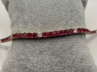 Pulsera de oro de 18 kt con rubis y diamantes