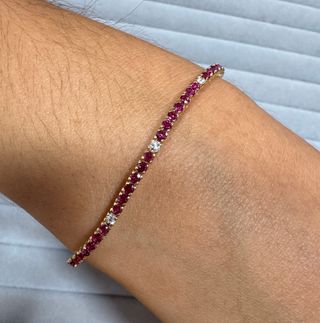 Pulsera de oro de 18 kt con diamantes y rubies