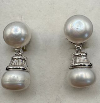 Pendientes de oro blanco con diamantes y perlas