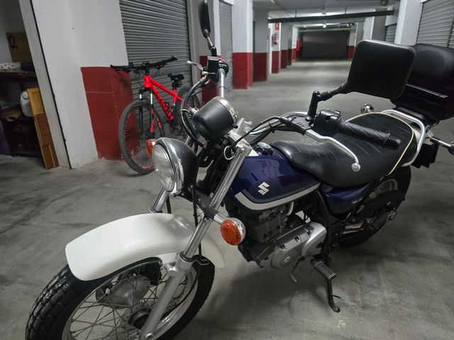 Suzuki van van 125 impoluta