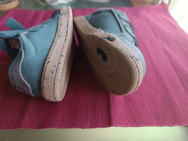 Zapatillas de niño número 24