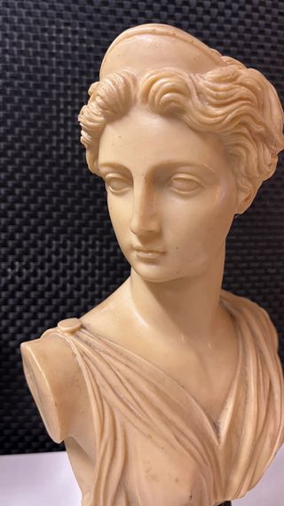 Fugura ARTEMIS Muy Antigua