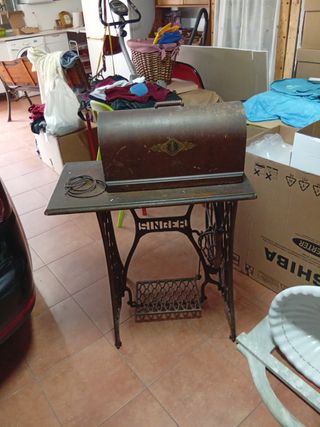 Maquina de coser Singer
