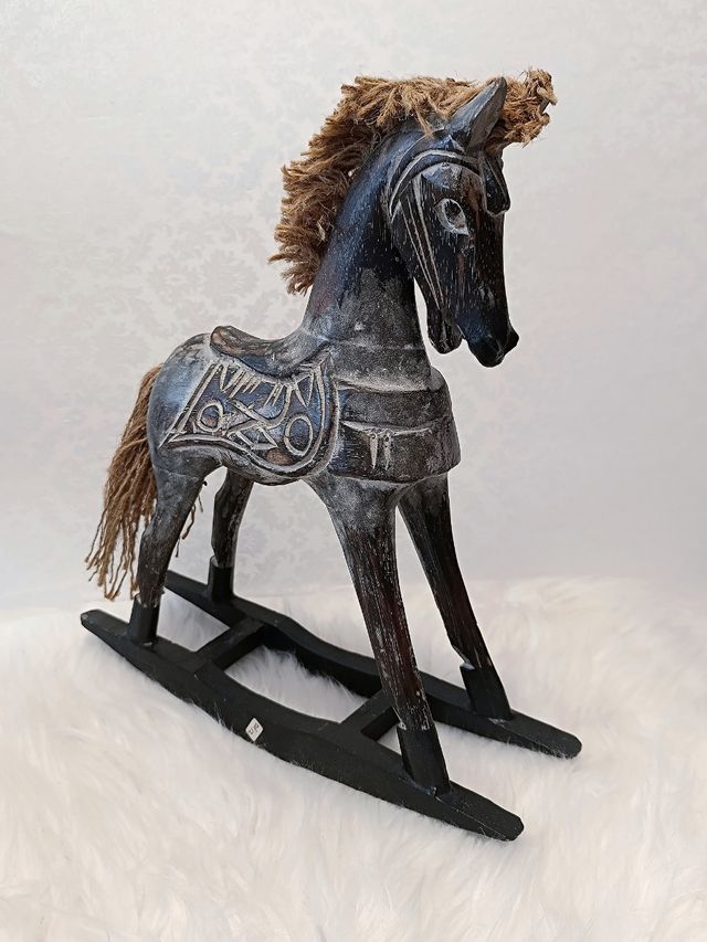Cavallo a Dondolo Scultura