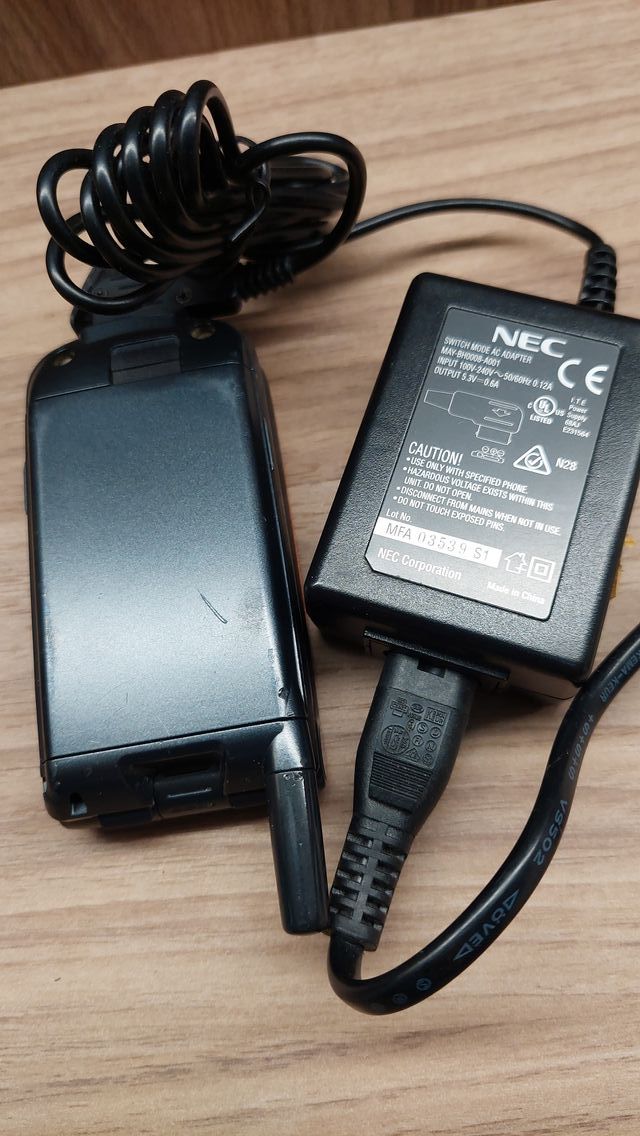 cellulare 3G NEC e338 colore arancio (raro) oplock