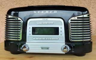 Radio TEAC retro CD player