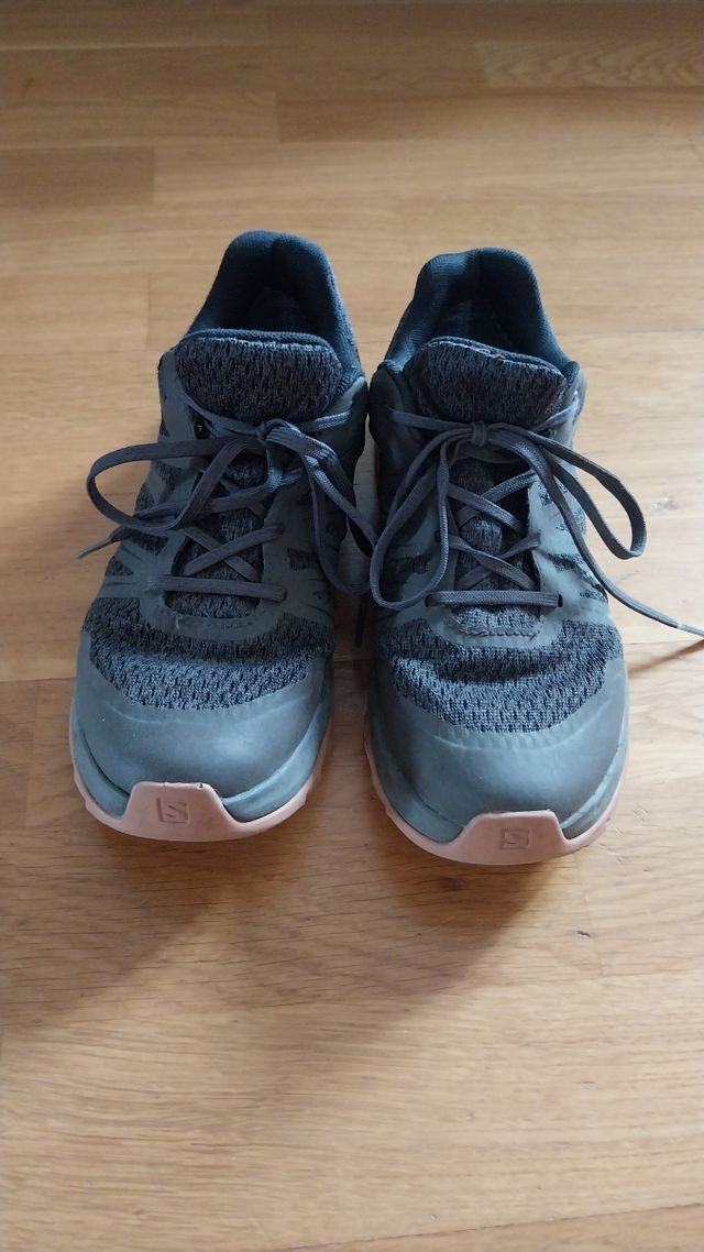 Zap. Salomon 38. Se vende por crecimiento. 3 usos