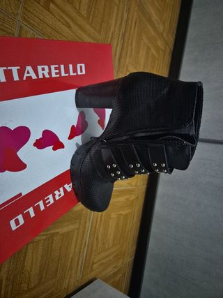 Stivaletti donna neri