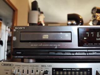 SONY compact disc CDP-M42- gama media alta.
