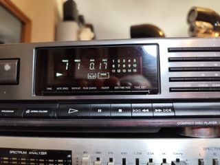 SONY compact disc CDP-M42- gama media alta.